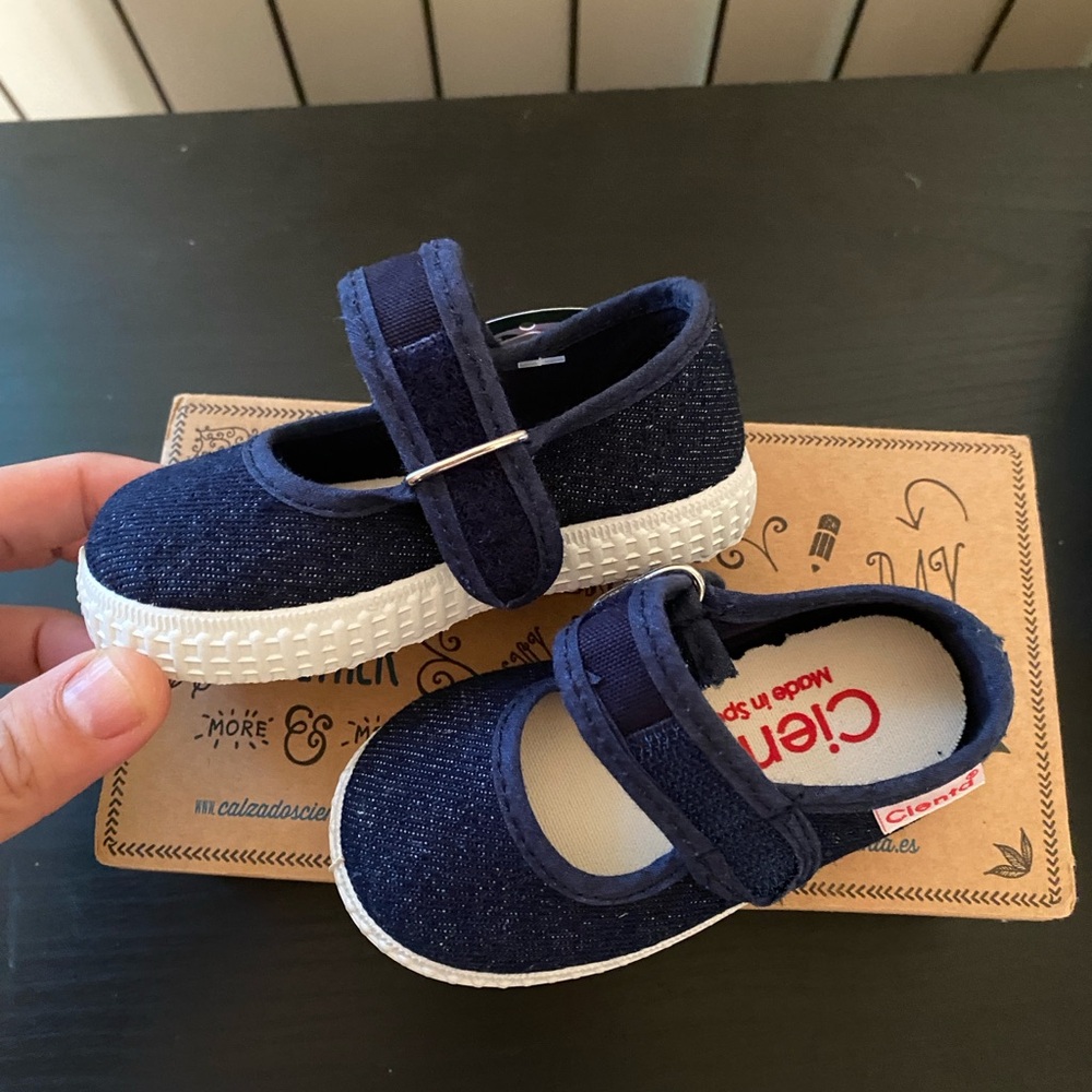 Cienta Navy Baby Shoes